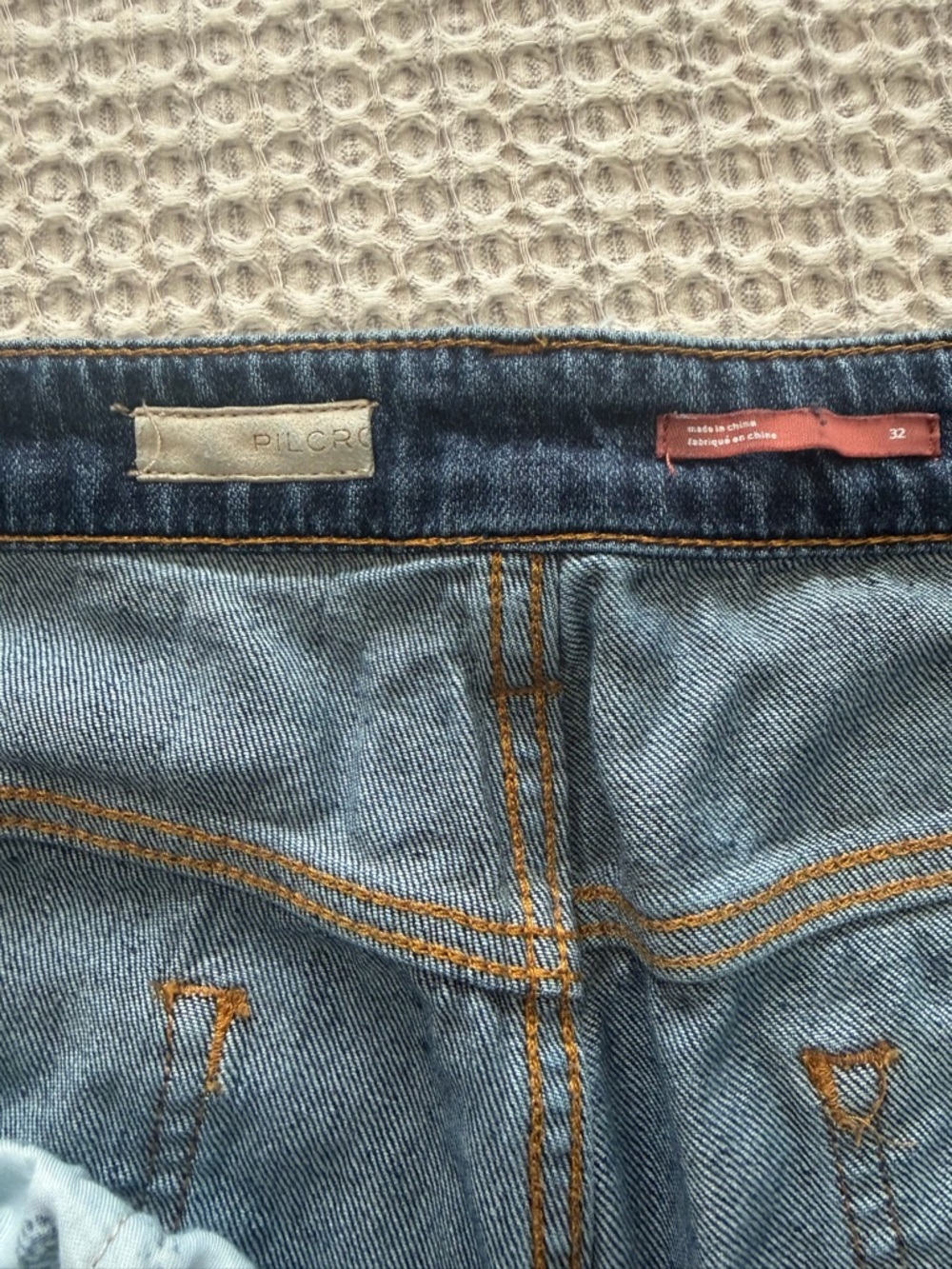 Pilcro Distressed Cropped Jeans in Dark Blue - Slim Boyfriend Cropped - Picture 4 of 6
